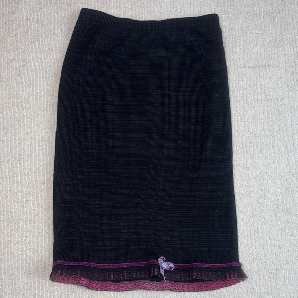 Beverly Mehl Dresses & Skirts - Beverly Mehl Black Knitted Skirt with Pink Lace Trim S